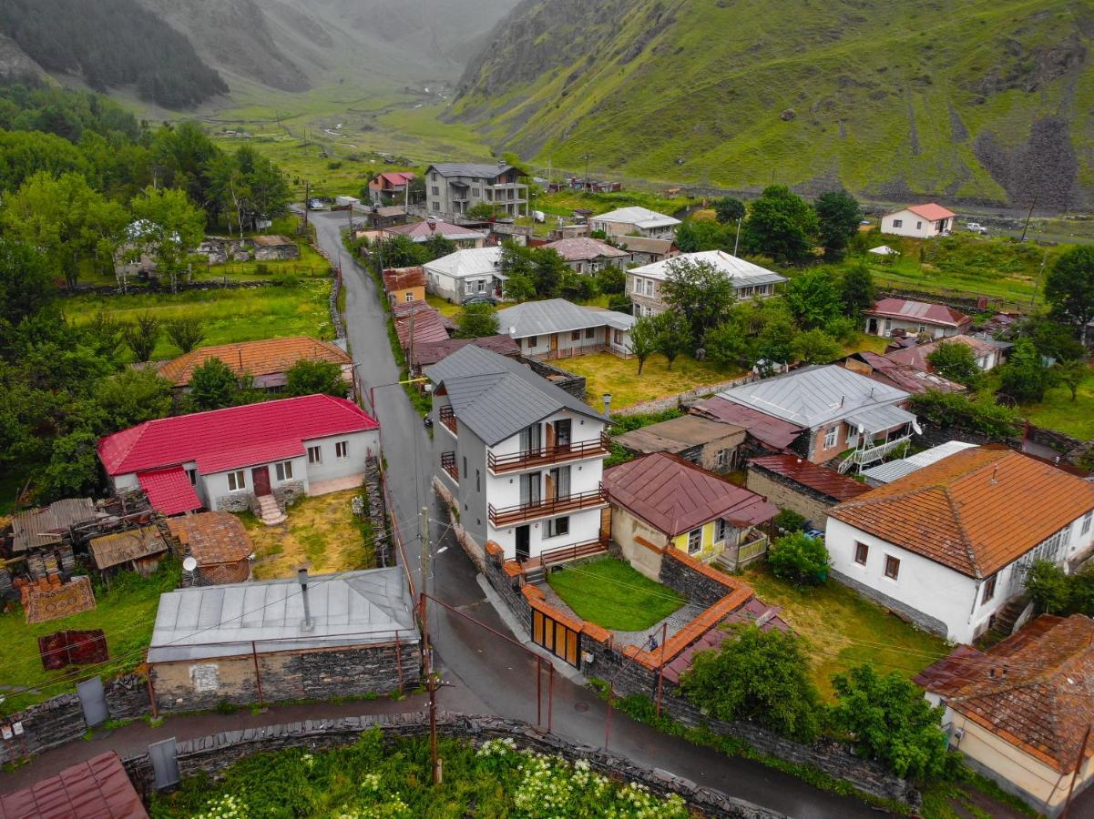 Sno Inn Kazbegi Εξωτερικό φωτογραφία