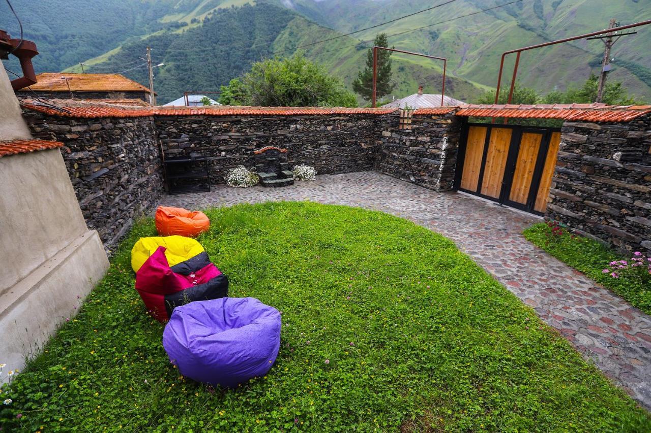 Sno Inn Kazbegi Εξωτερικό φωτογραφία